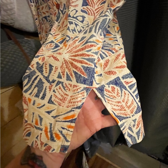 Finest SILK Luau Edition Hawaiian Shirt By Weekender, Size XL - Picture 6 of 8